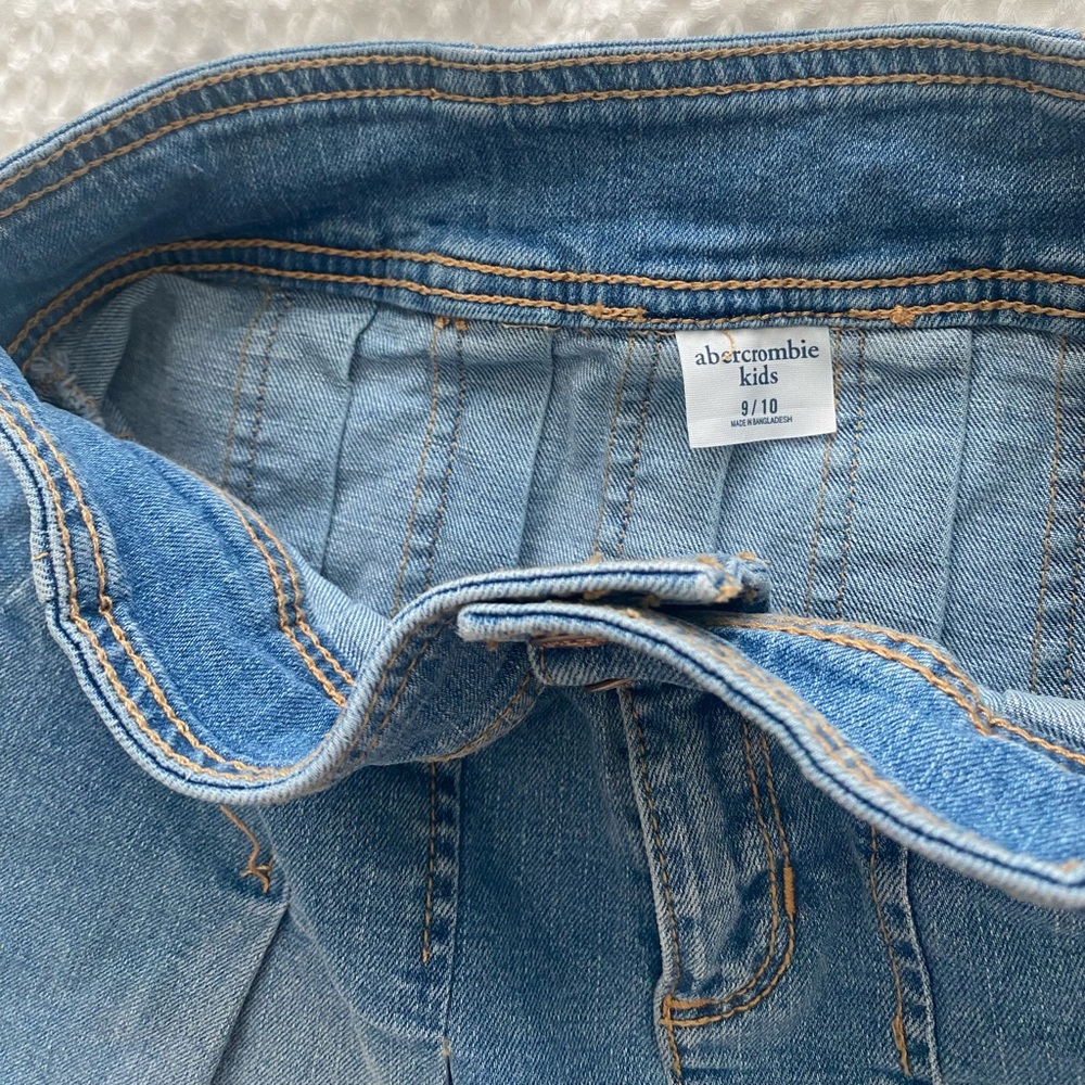 Beautiful jean skirt. - Picture 4 of 5